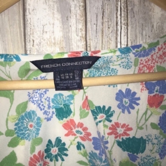 French Connection Floral Sleeveless Blouse - Picture 3 of 4